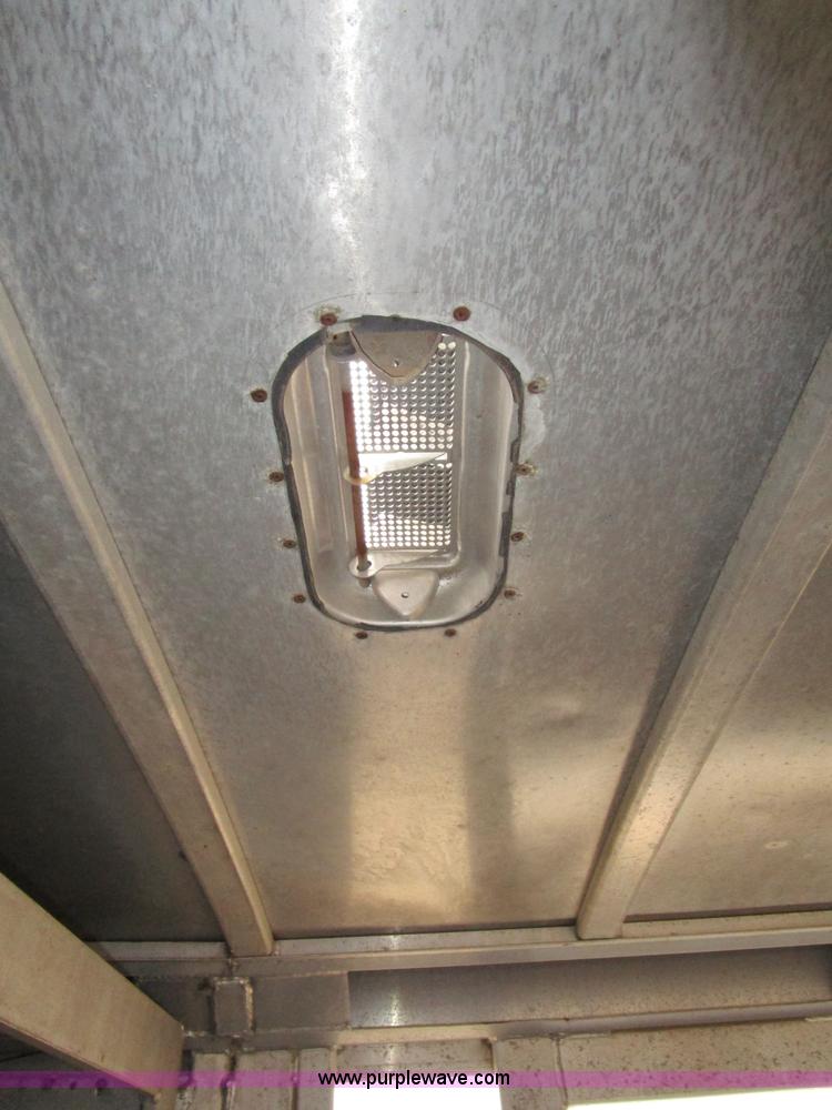 image for item D2287 2000 Bloomer livestock trailer