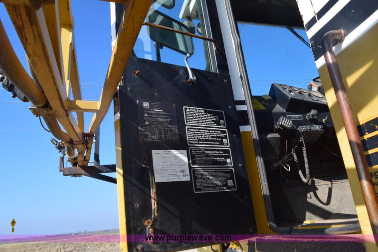 image for item E6144 Ag-Chem TerraGator 1664T self-propelled sprayer