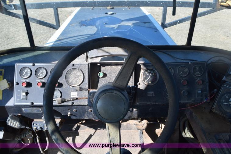 image for item E6144 Ag-Chem TerraGator 1664T self-propelled sprayer