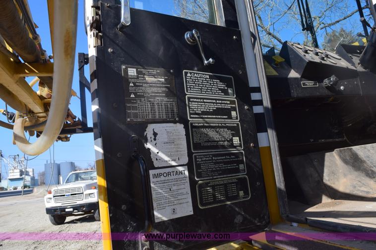 image for item E6149 Ag-Chem TerraGator 1803 self-propelled sprayer