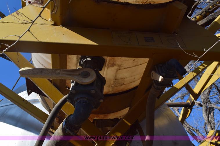 image for item E6149 Ag-Chem TerraGator 1803 self-propelled sprayer