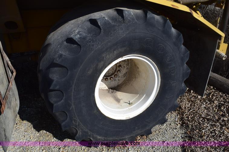 image for item E6149 Ag-Chem TerraGator 1803 self-propelled sprayer