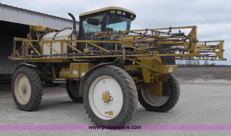 image for item F8900 2002 Ag-Chem RoGator 854 self-propelled sprayer