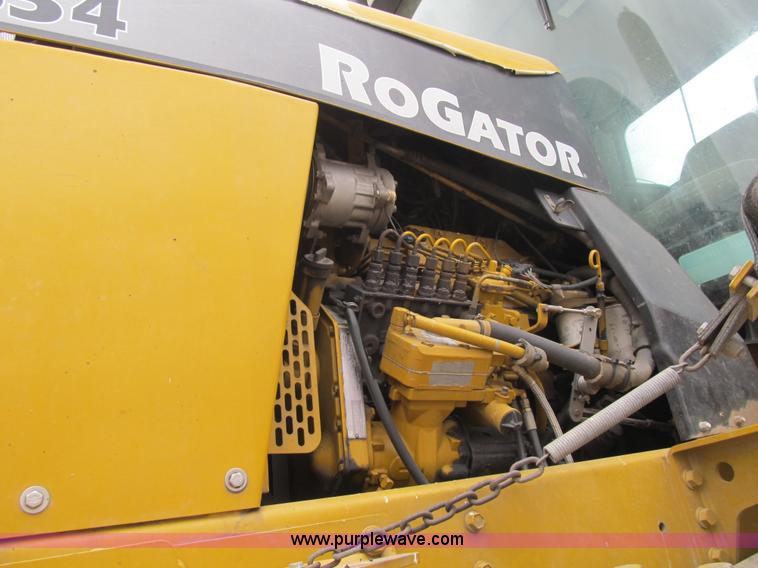 image for item F8900 2002 Ag-Chem RoGator 854 self-propelled sprayer