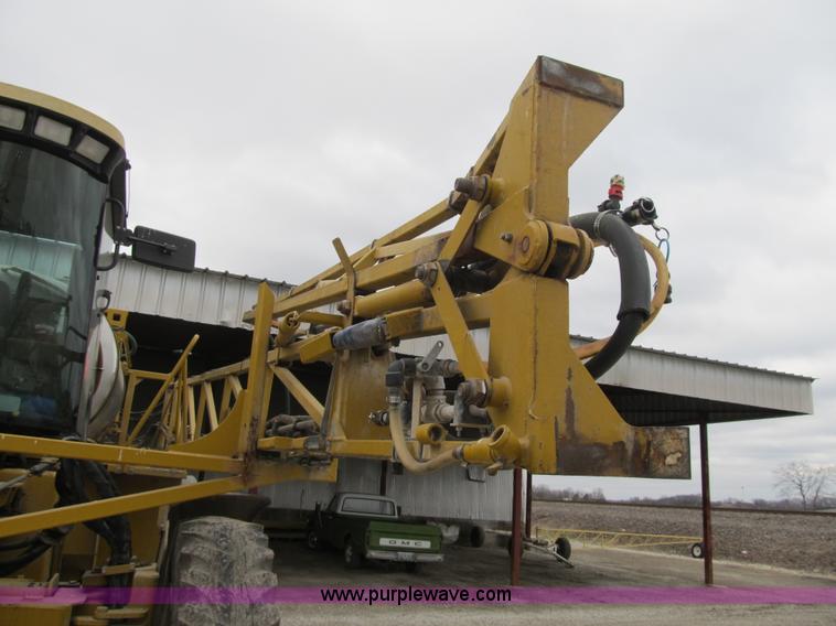 image for item F8900 2002 Ag-Chem RoGator 854 self-propelled sprayer
