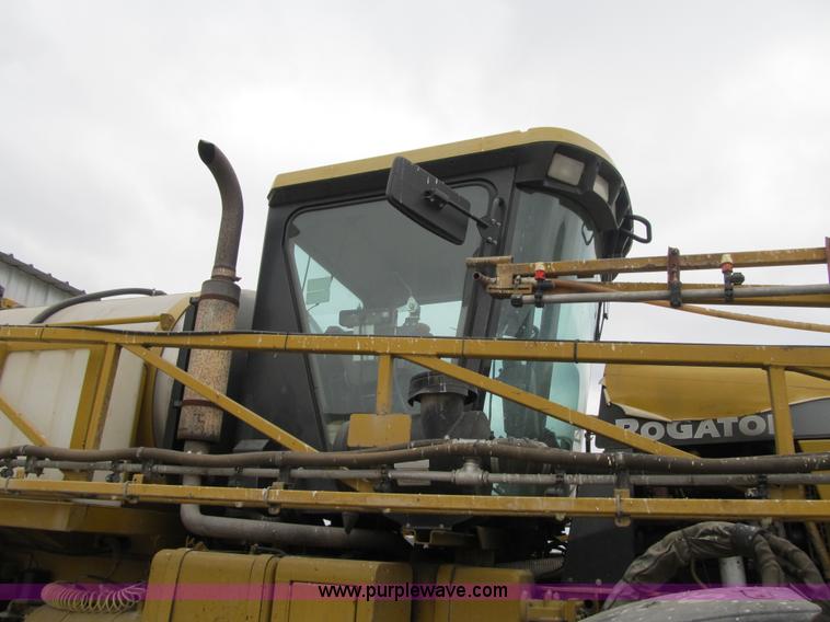 image for item F8900 2002 Ag-Chem RoGator 854 self-propelled sprayer