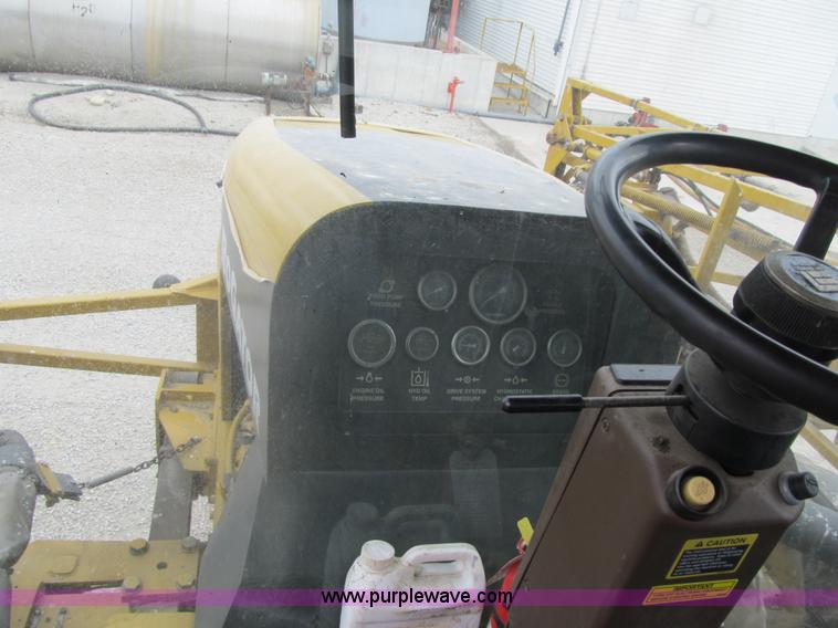 image for item F8900 2002 Ag-Chem RoGator 854 self-propelled sprayer