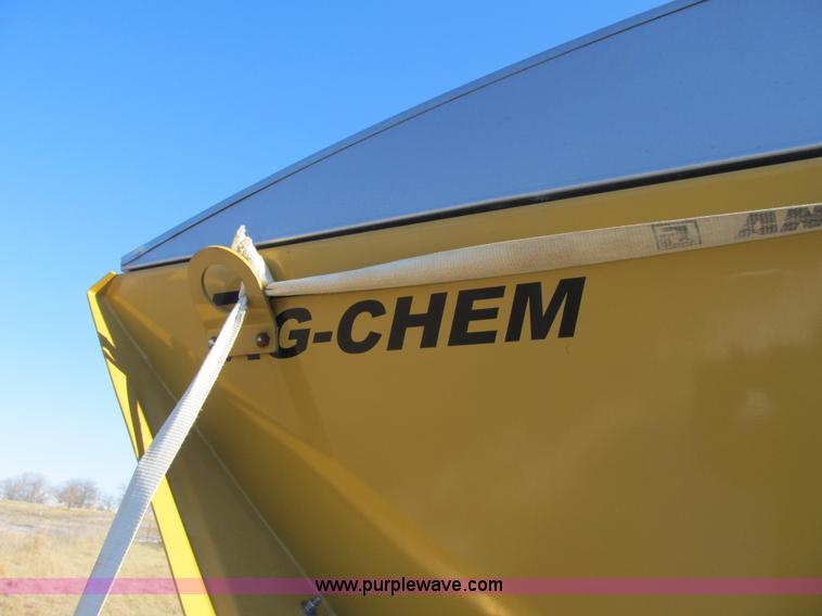 image for item F8931 New Leader L3020 spreader bed