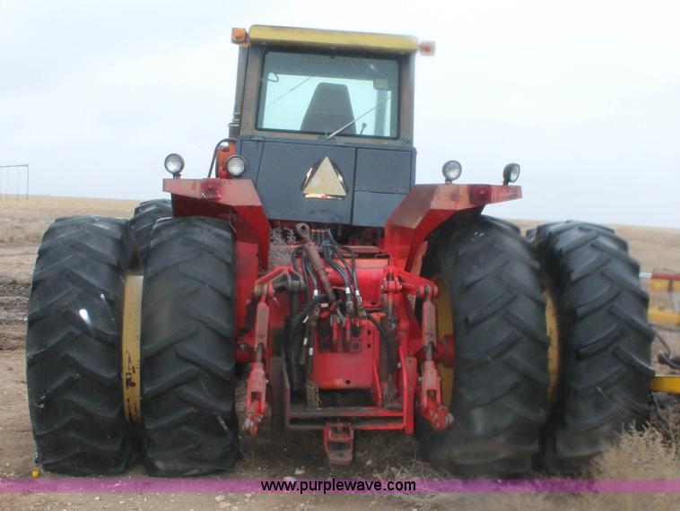 image for item H1633 1979 Versatile 855 4WD tractor