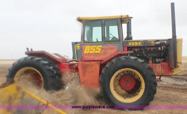 image for item H1633 1979 Versatile 855 4WD tractor