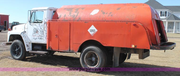 image for item H1650 1979 International fuel truck