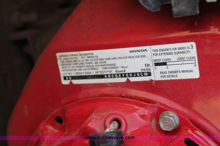 image for item H1650 1979 International fuel truck