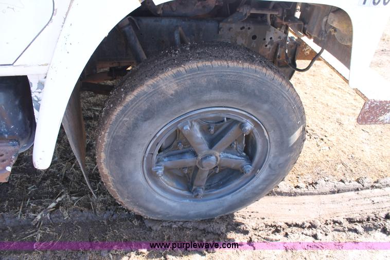 image for item H1650 1979 International fuel truck