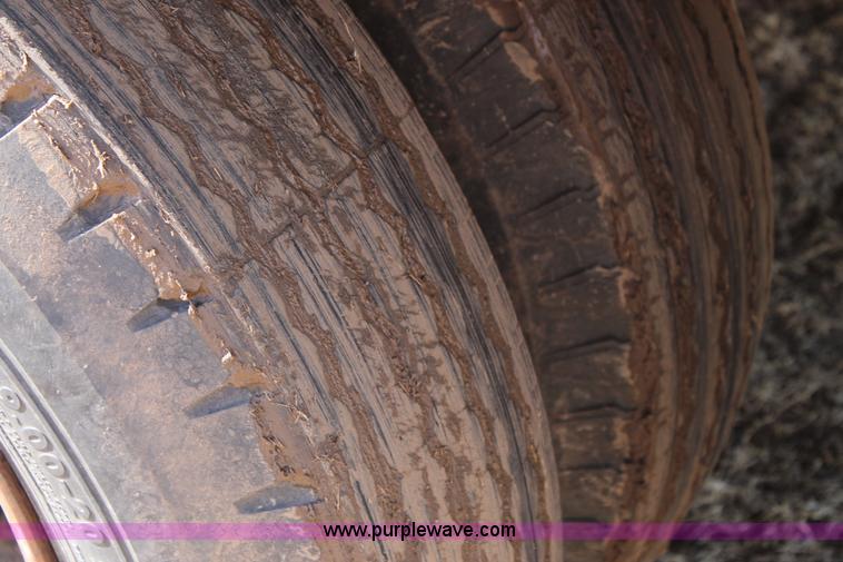 image for item H1650 1979 International fuel truck