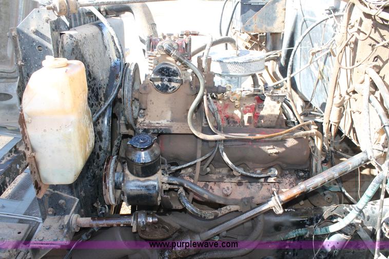 image for item H1650 1979 International fuel truck