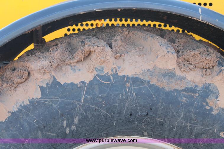 image for item H1670 JCB 185-65 4WD tractor