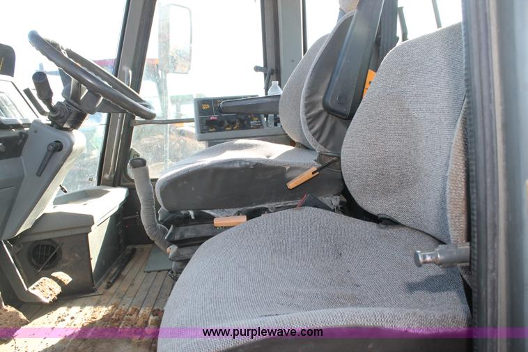 image for item H1670 JCB 185-65 4WD tractor