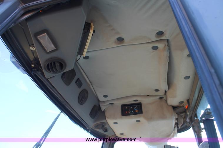 image for item H1670 JCB 185-65 4WD tractor