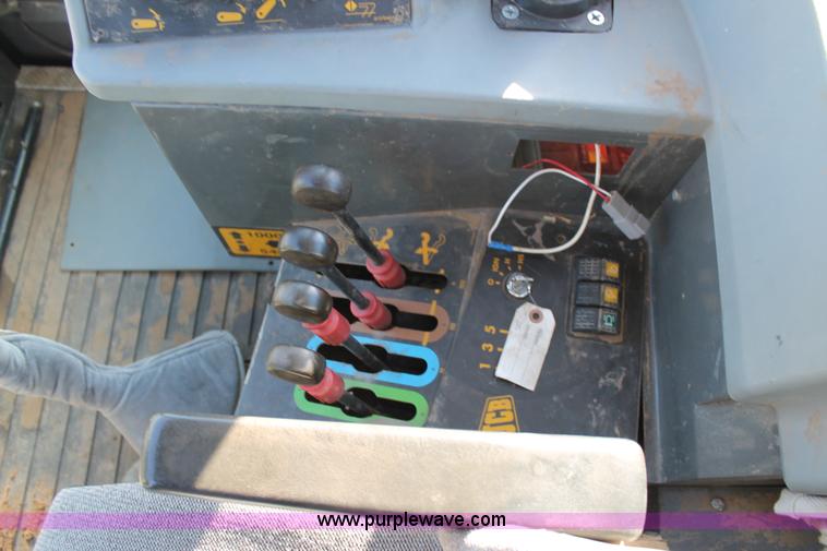 image for item H1670 JCB 185-65 4WD tractor