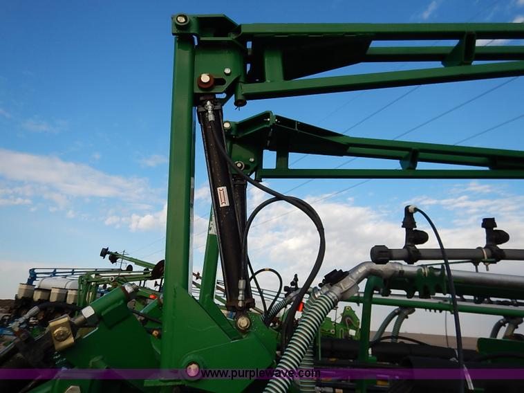 image for item I5084 2008 Great Plains YP1225 planter