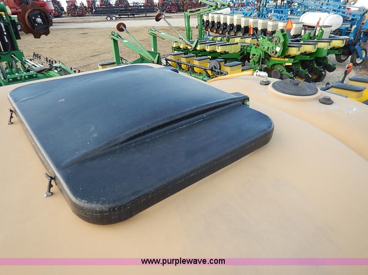 image for item I5084 2008 Great Plains YP1225 planter