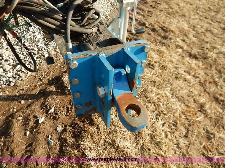 image for item I5085 1999 Kinze 2600 interplant planter