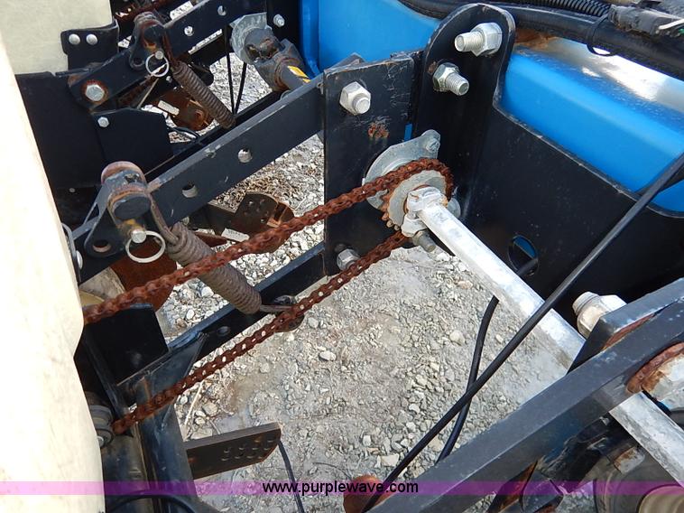 image for item I5085 1999 Kinze 2600 interplant planter