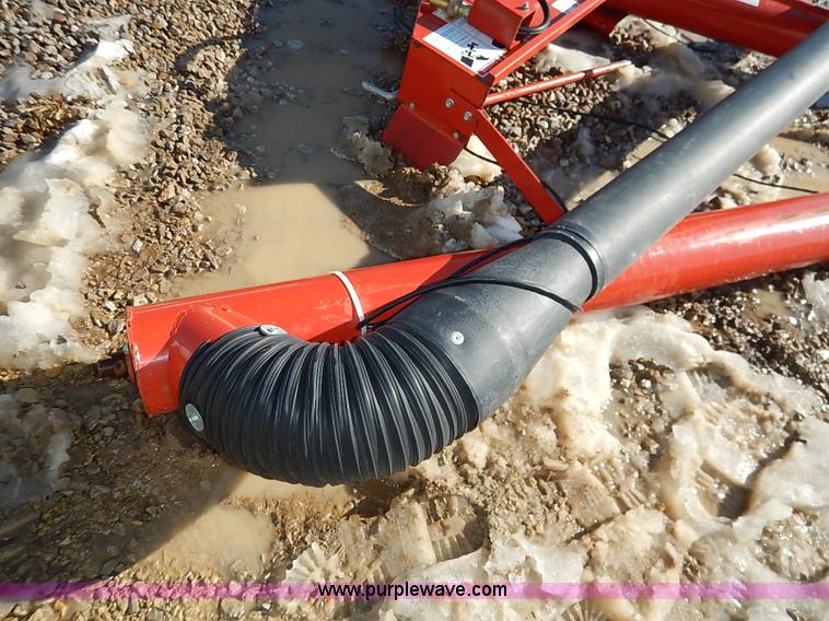 image for item I5118 Westfield WFDF614 grain auger