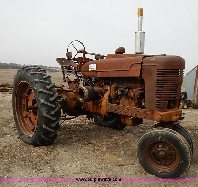 image for item I5146 Farmall M tractor