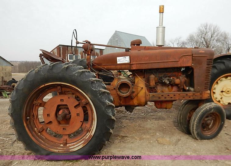 image for item I5146 Farmall M tractor