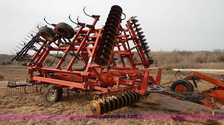 image for item I5150 Case IH 4200 soil finisher