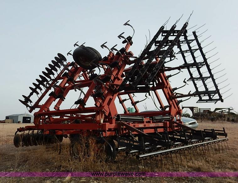 image for item I5150 Case IH 4200 soil finisher