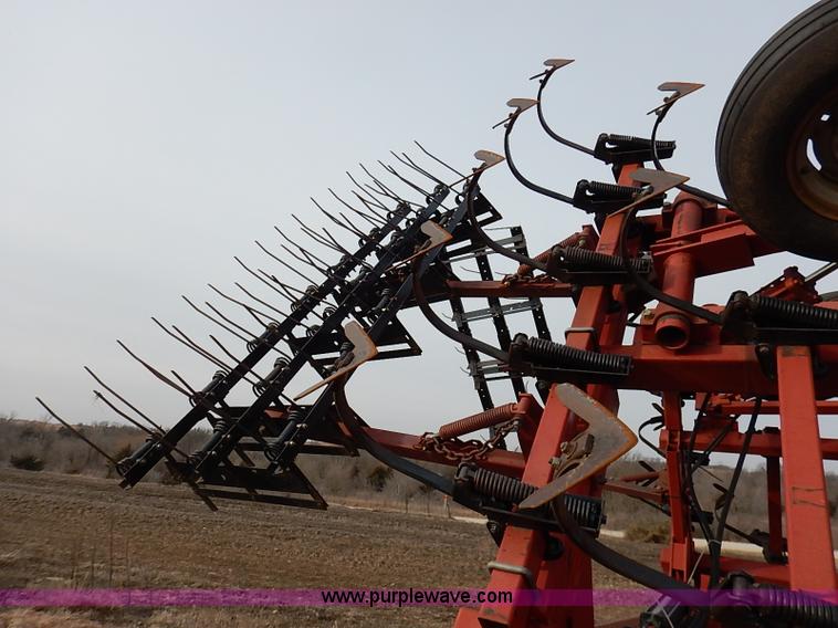 image for item I5150 Case IH 4200 soil finisher