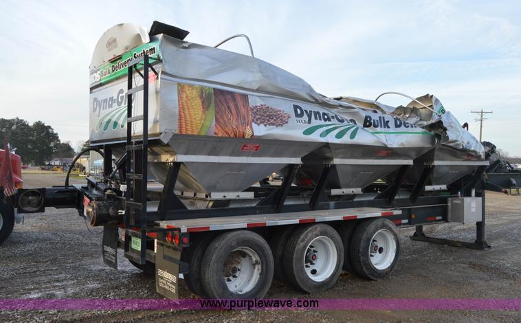 image for item I6865 2013 Magnolia M-3 tender trailer