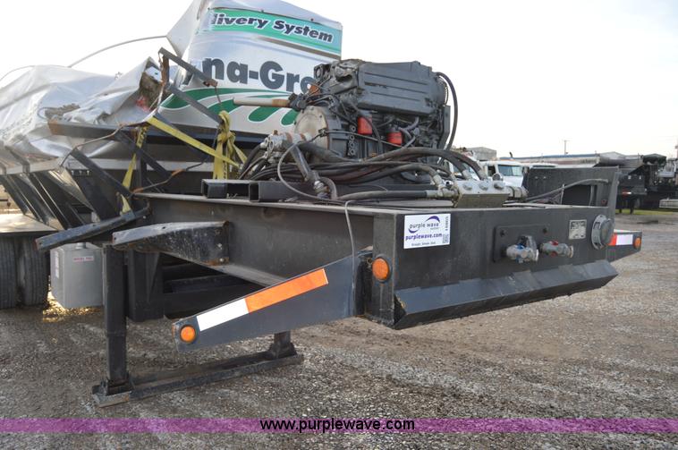 image for item I6865 2013 Magnolia M-3 tender trailer