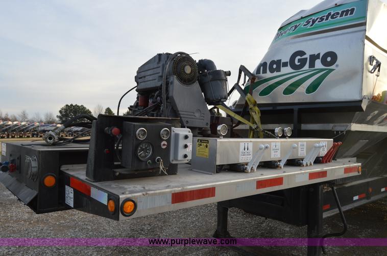 image for item I6865 2013 Magnolia M-3 tender trailer