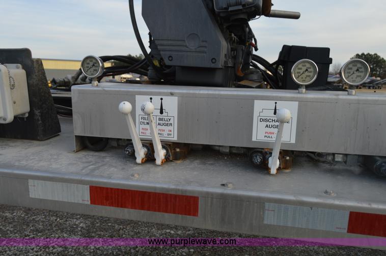 image for item I6865 2013 Magnolia M-3 tender trailer