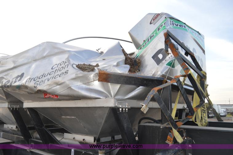 image for item I6865 2013 Magnolia M-3 tender trailer