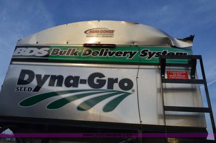 image for item I6865 2013 Magnolia M-3 tender trailer