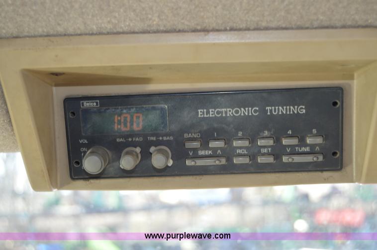 image for item I6866 1996 John Deere 8300 MFWD tractor