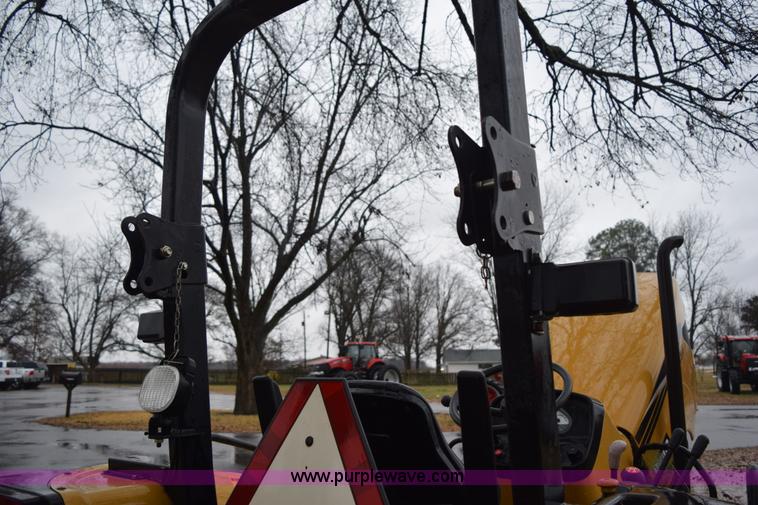 image for item I8533 2006 Challenger MT315B tractor