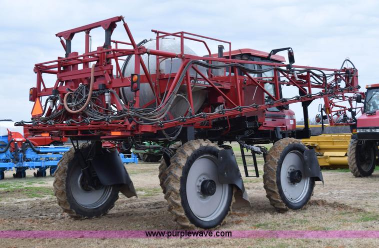 image for item I8534 2005 Case IH SPX3185 self-propelled sprayer