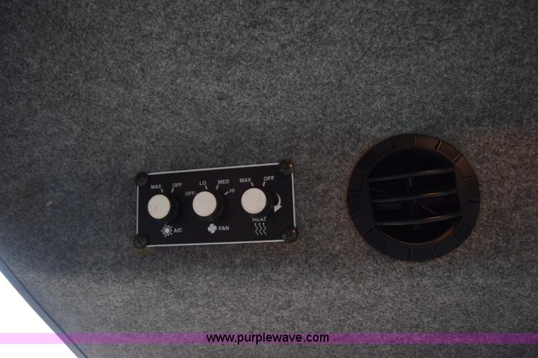 image for item I8534 2005 Case IH SPX3185 self-propelled sprayer