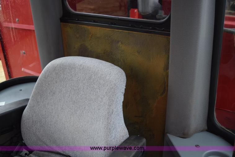 image for item I8534 2005 Case IH SPX3185 self-propelled sprayer