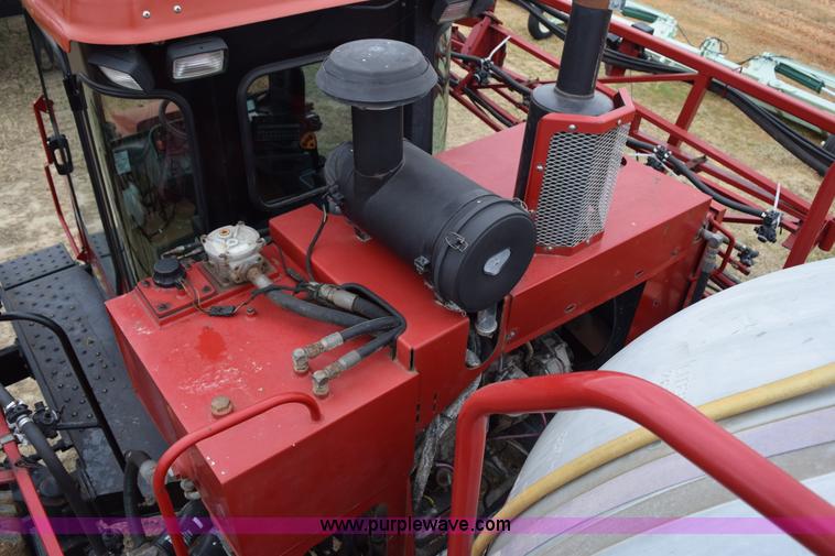 image for item I8534 2005 Case IH SPX3185 self-propelled sprayer