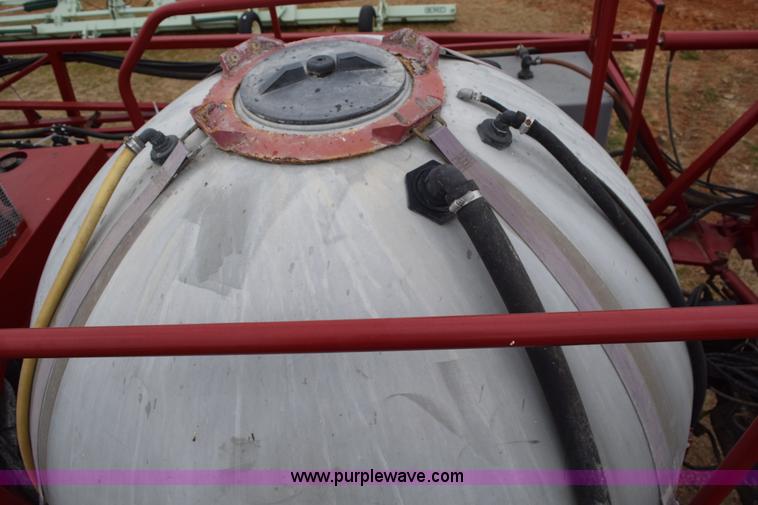 image for item I8534 2005 Case IH SPX3185 self-propelled sprayer