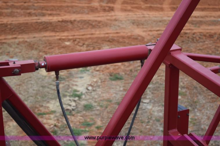 image for item I8534 2005 Case IH SPX3185 self-propelled sprayer