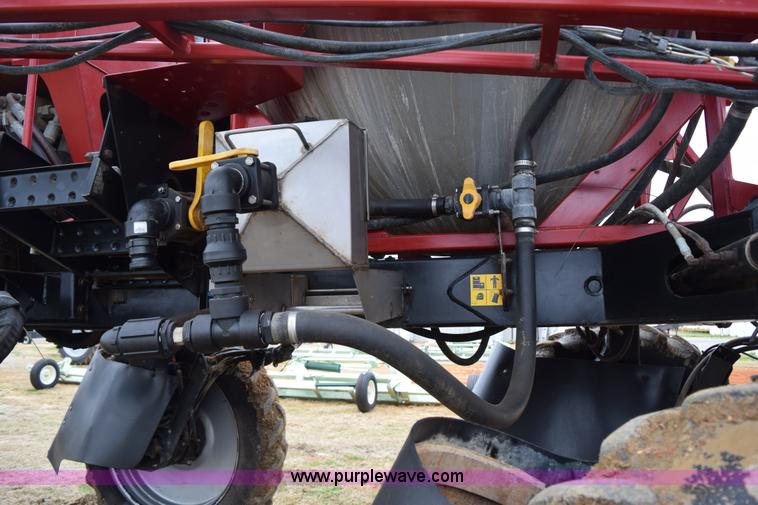 image for item I8534 2005 Case IH SPX3185 self-propelled sprayer