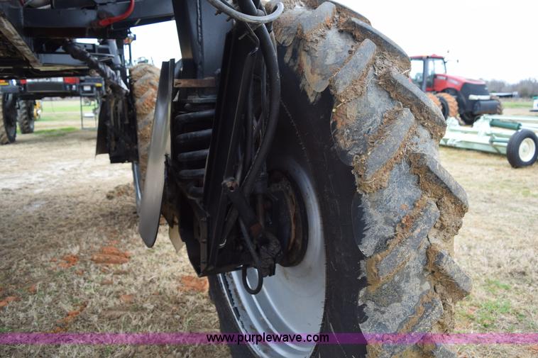 image for item I8534 2005 Case IH SPX3185 self-propelled sprayer