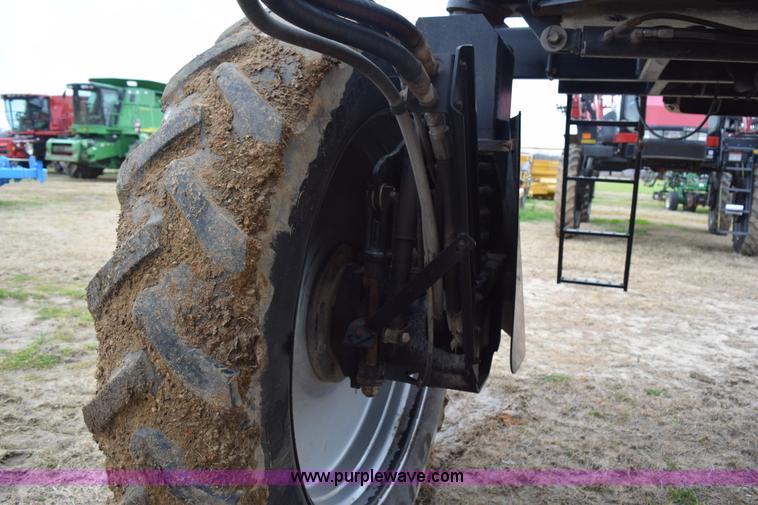 image for item I8534 2005 Case IH SPX3185 self-propelled sprayer